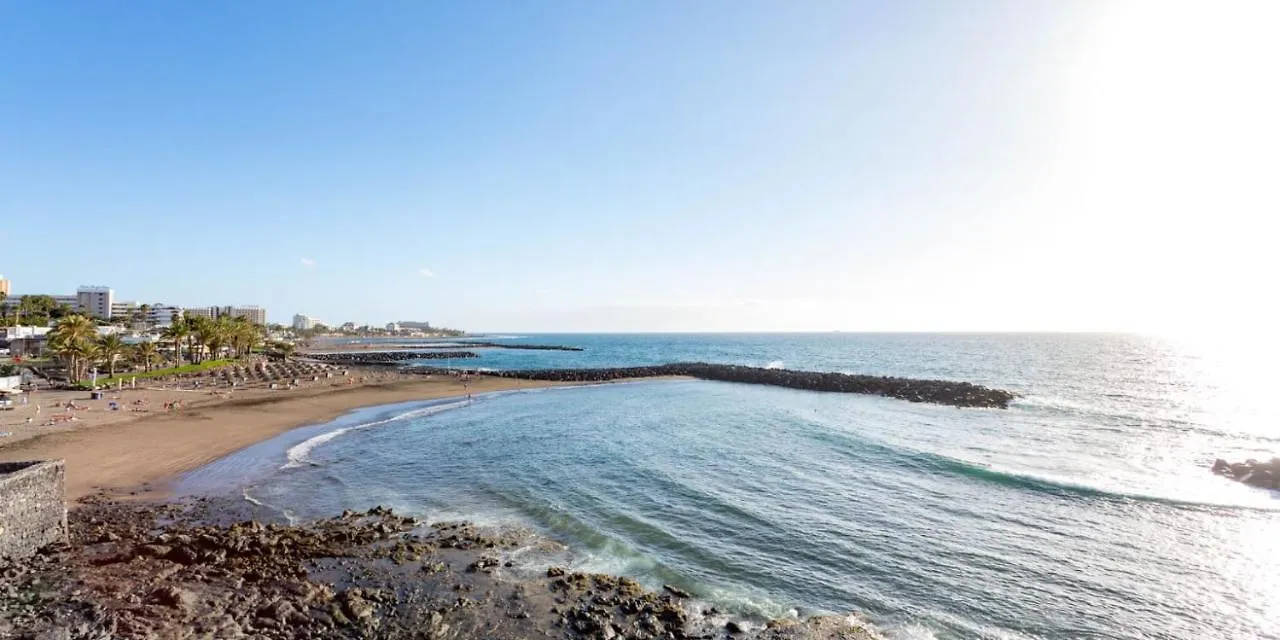 Daniel Beachfront, 2 Rooms Wifi Free Playa de las Americas  0*, Playa de las Americas (Tenerife)