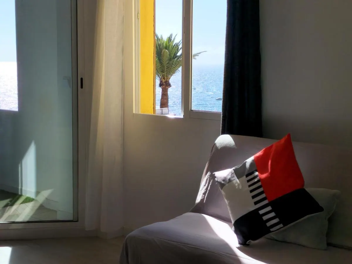 Daniel Beachfront, 2 Rooms Wifi Free Playa de las Americas  0*, Playa de las Americas (Tenerife) Spagna
