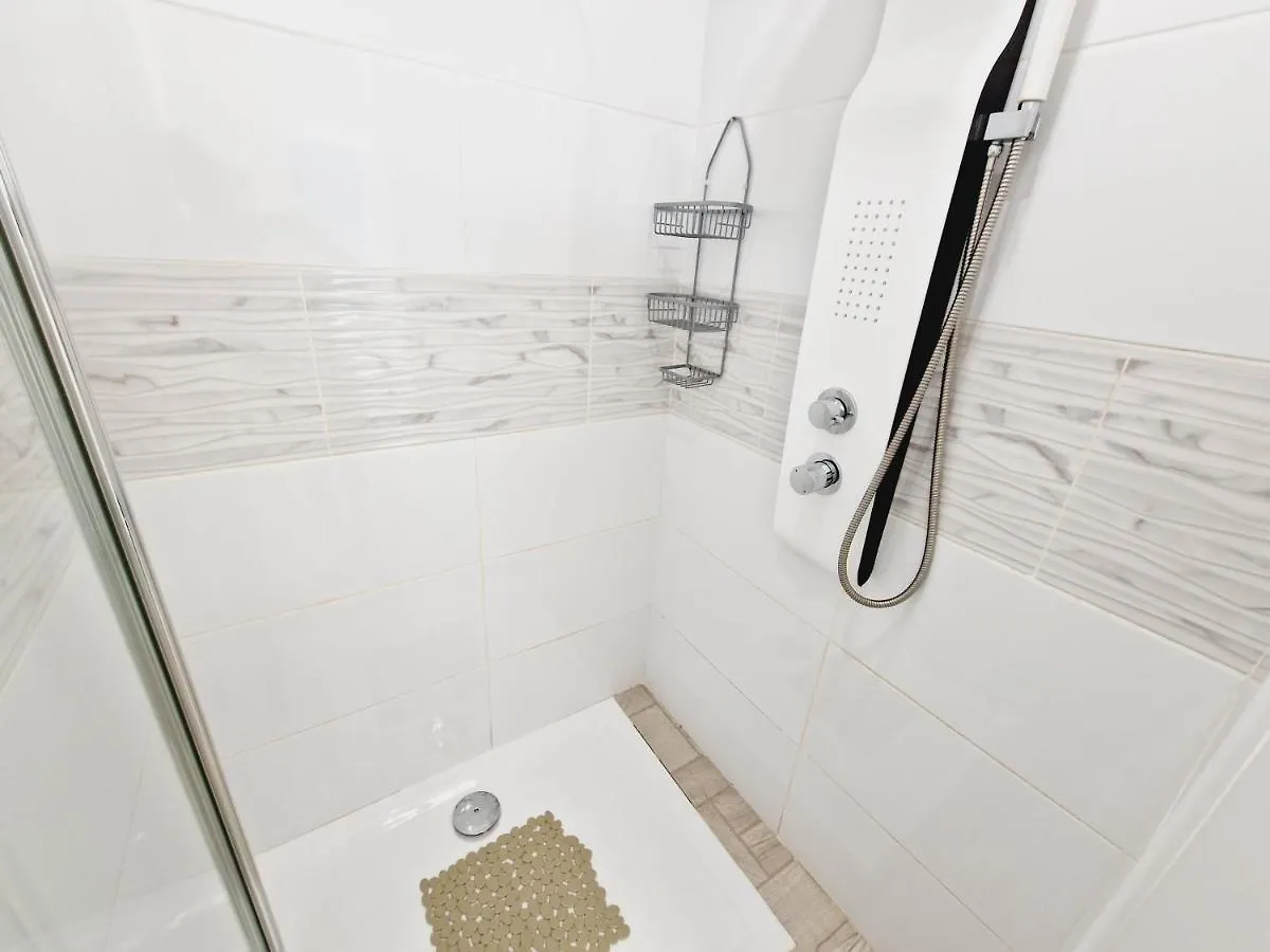 Daniel Beachfront, 2 Rooms Wifi Free Playa de las Americas  Holiday home Playa de las Americas (Tenerife)